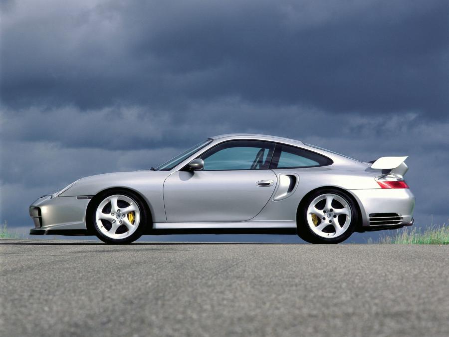  Porsche 911 GT2 2001 года  (фото 4 из 30)
